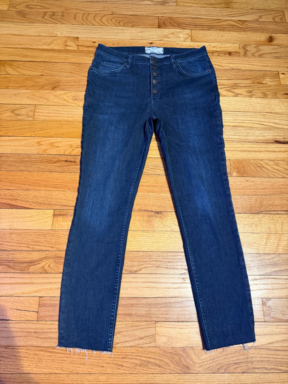 🎯Free People The Pixie jeans High-Rise Dark Blue Stone Fly raw faded skinny 30